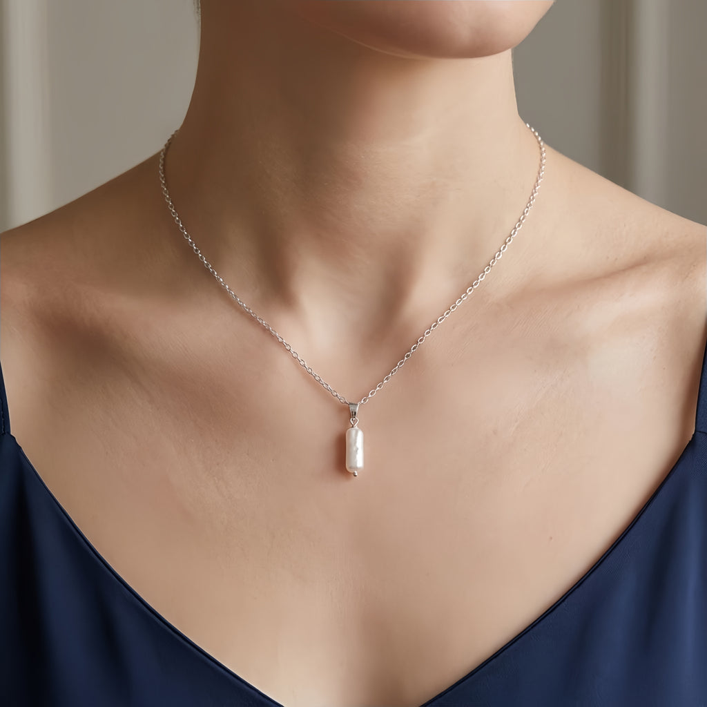 925 Sterling Silver Elegant Sterling  Baroque Pearl Cylindrical Pendant Necklace