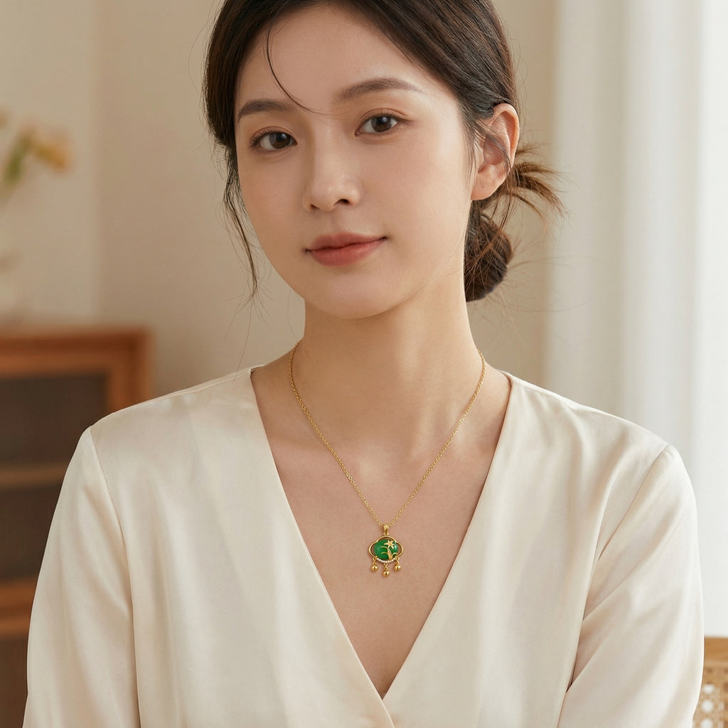 925 Sterling Silver Exquisite Emerald Green Gemstone Pendant Featuring Floral Motif and Elegant Triple Dangle Accents
