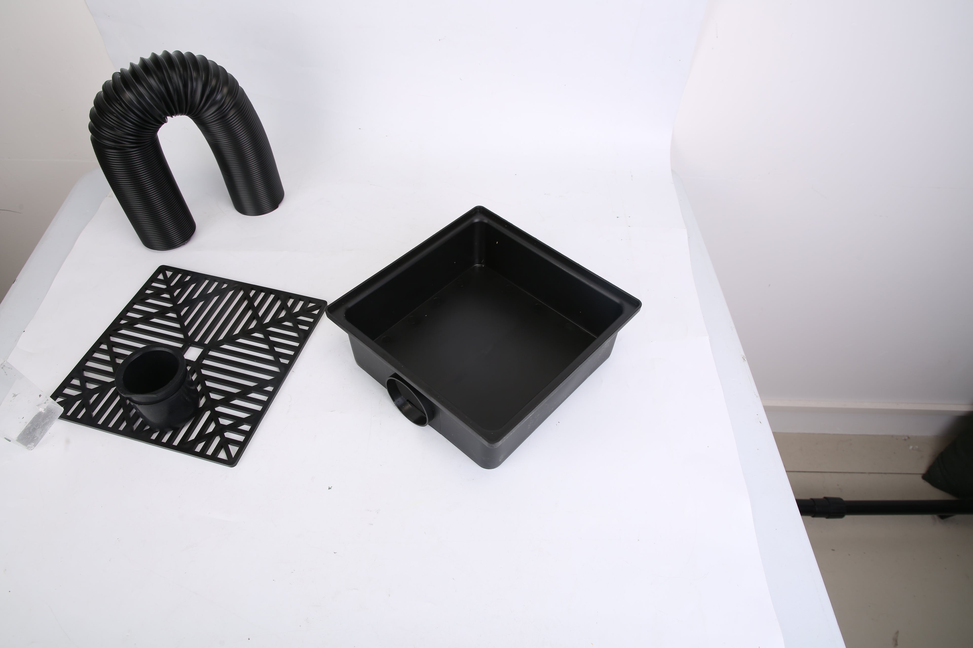 2Pcs Gutter Downspout Extension Low Profile No Deep Digging Catch Basin Downspout Extender With 4.9FT Flexible Extendable Hose For House Foundation Protection